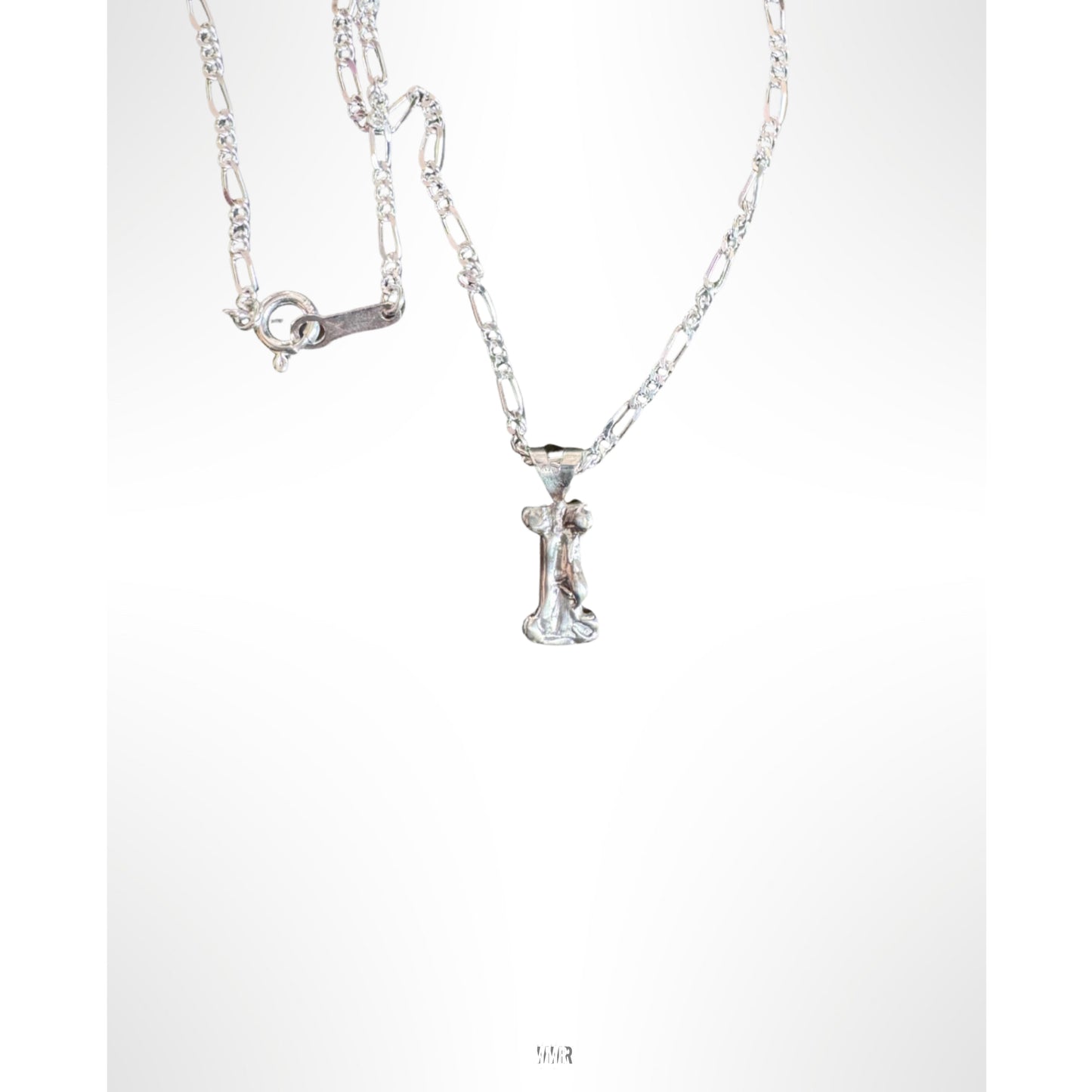 N009 Initial Necklace "I"