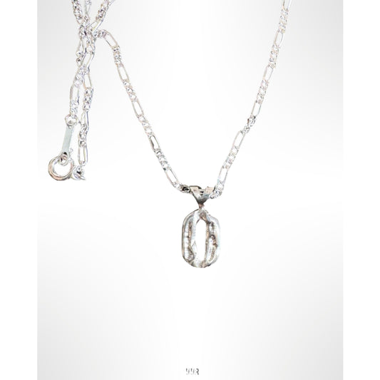 N009 Initial Necklace "O"