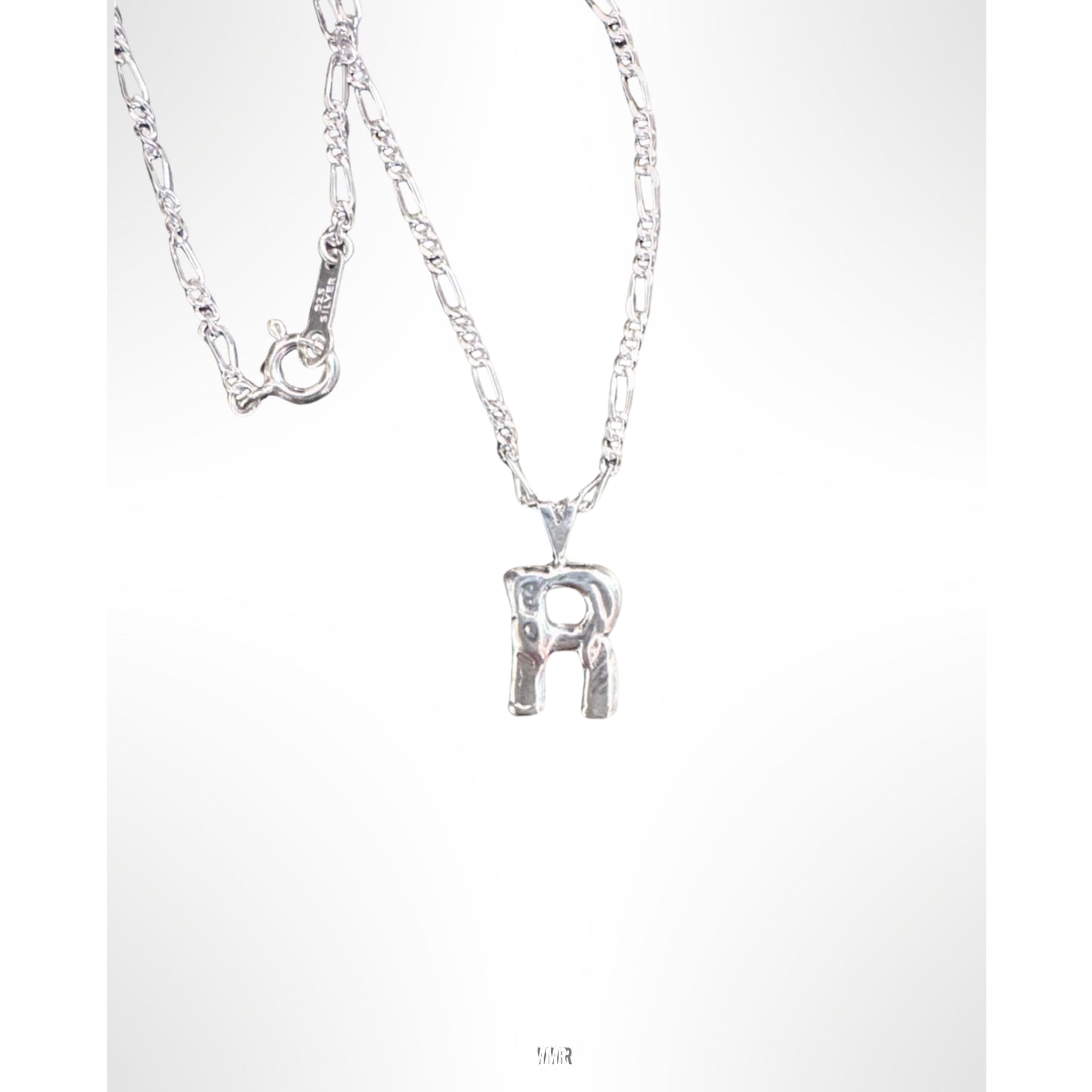 N009 Initial Necklace "R"