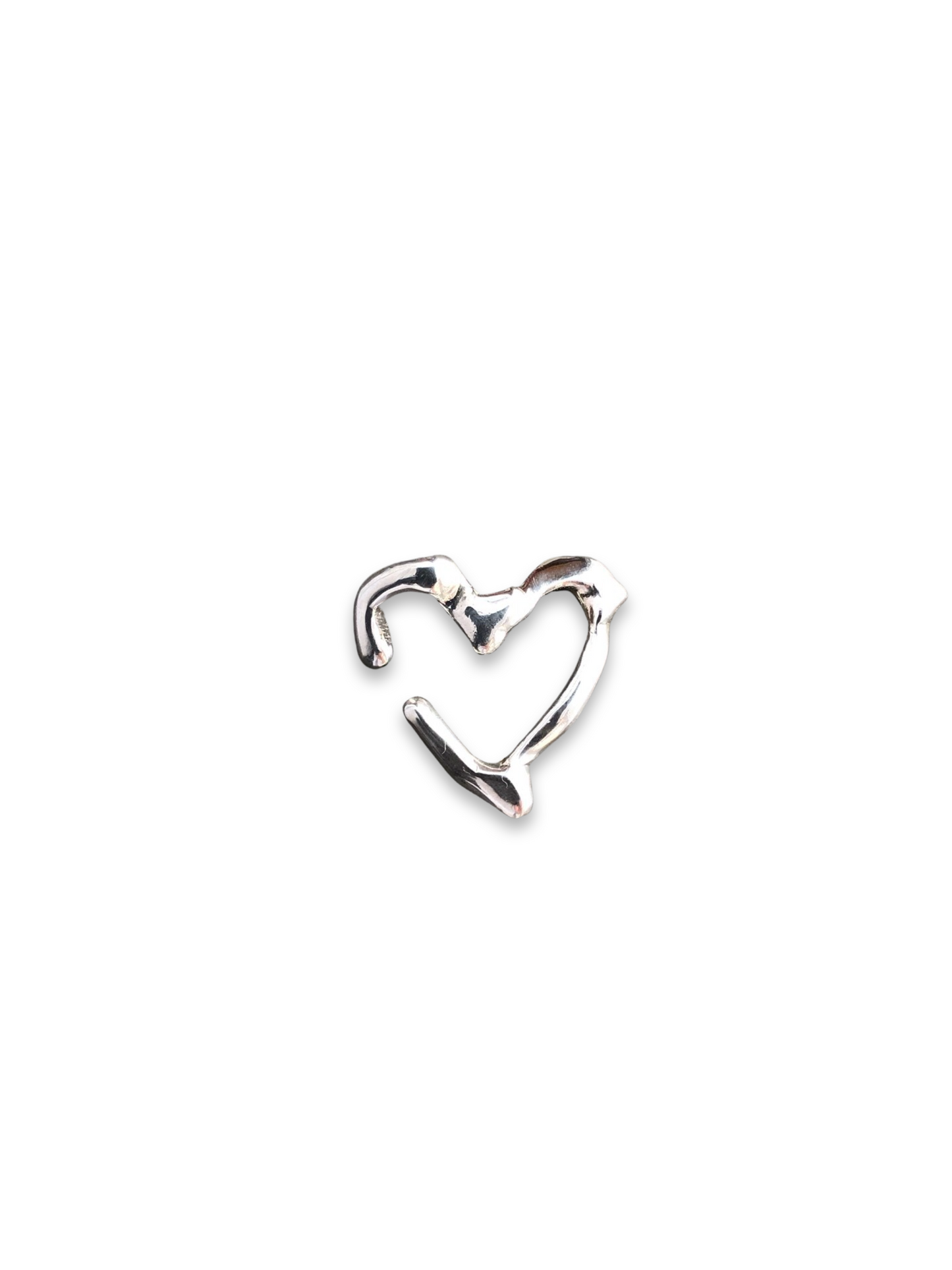 E059 Heart Cuff