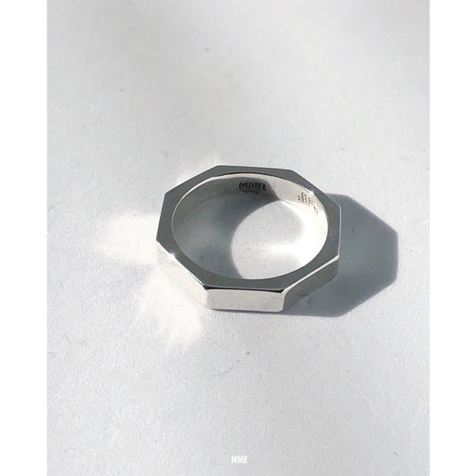 R018 Octagon Ring