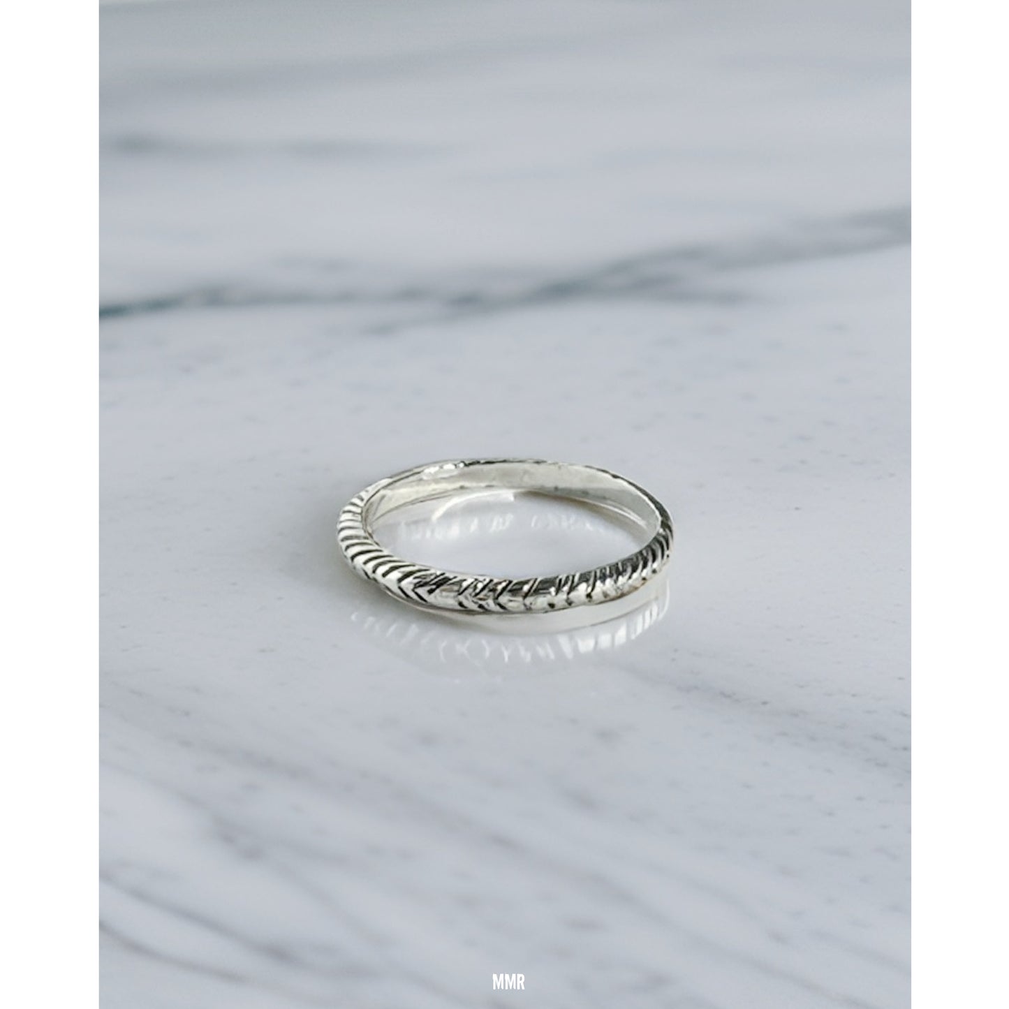 R002 Rope Ring